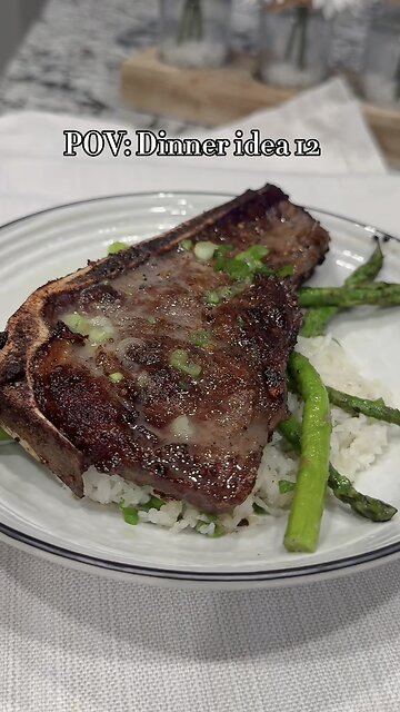 Steak with asparagus and rice