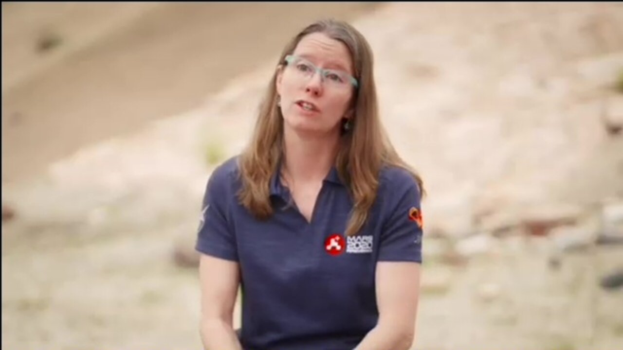 🚨 Life on Mars? Perseverance Rover's Rock Sample Could Hold the Answer! 🔬🪐
