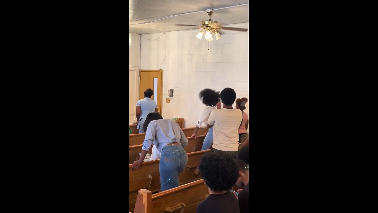 Looks like a holy ghost good time 💃🏽💃🏽 #praisebreak