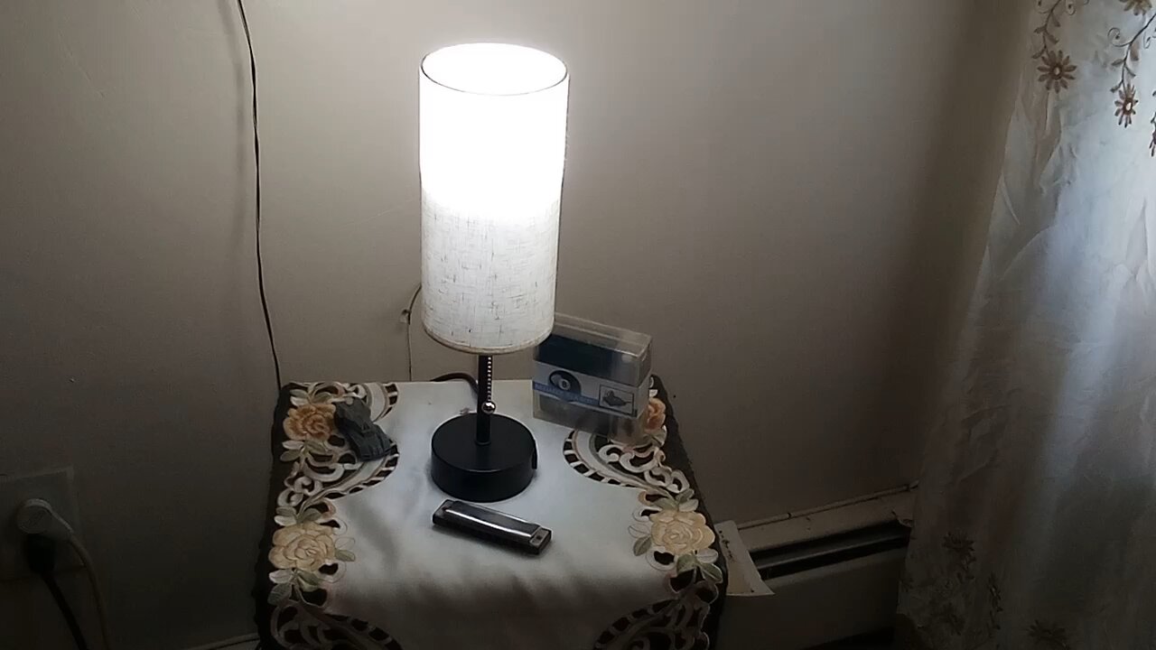 Amazon Dott Arts Table Lamp with Alexa smart bulb