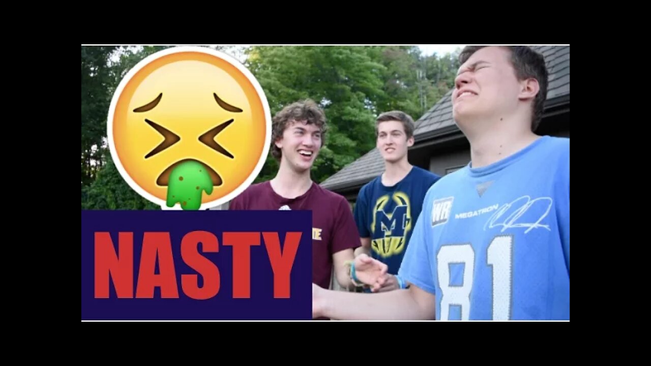 CLAW MACHINE NASTY FOOD CHALLENGE! *VOMIT ALERT*