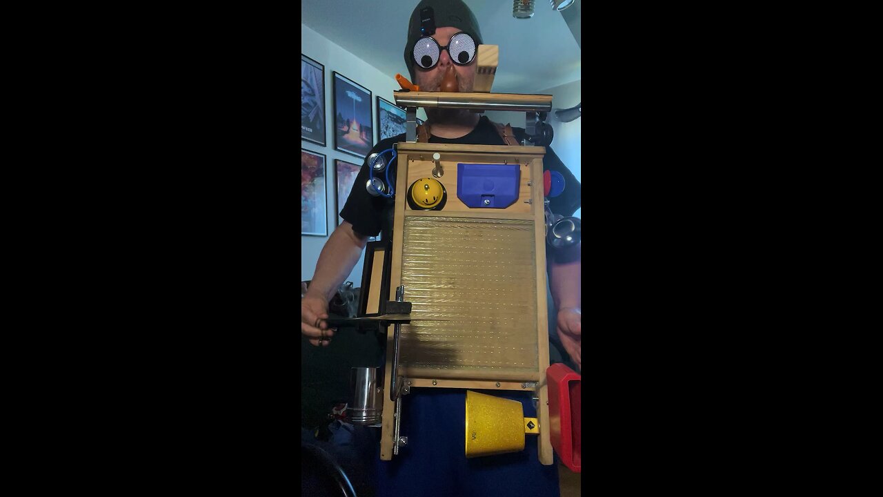 Big eyed bird calling board basher