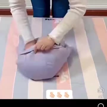 Little helpful tricks on clothes folding