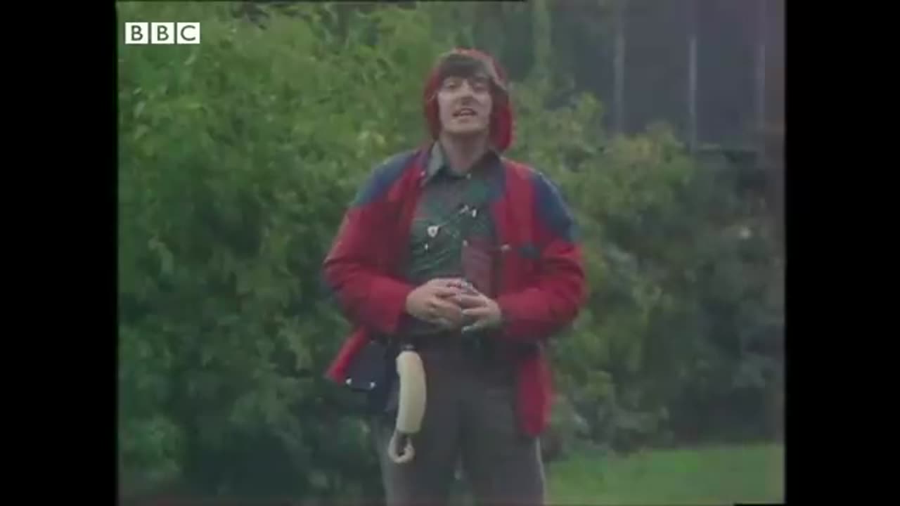 BBC Archive: Introducing the Cordless Mobile Phone 1976