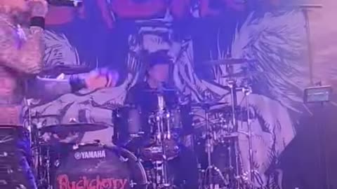 Buckcherry ( live)