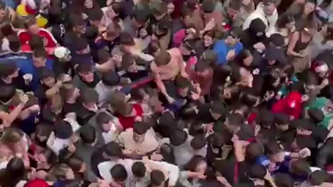 Pedro Sánchez Booed in Jaca: The Spanish People Rise Up Against Socialism