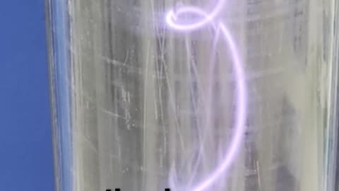 Spiral Wave Discharge: Hand‑guided plasma spiral ⚡