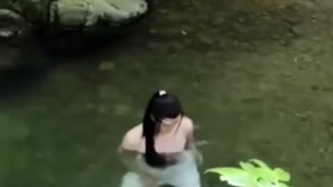 Not Scripted, Just Heartbeat—Lan Wangji’s Iconic River BTS Revealed!