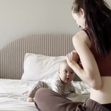 Baby's reaction when he realizes it's feeding time.