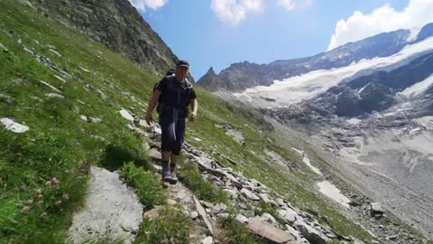 Hiking 135 km the Glocknerrunde in Austria