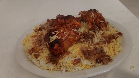 HOW TO MAKE WHITE RICE WITH ROASTED CHICKEN THAT IS VERY SIMPLE BUT SUPER DELICIOUS