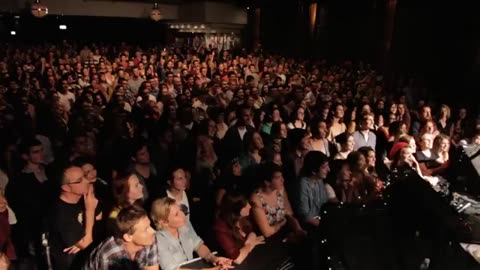 Passenger | Let Her Go (Official Video)