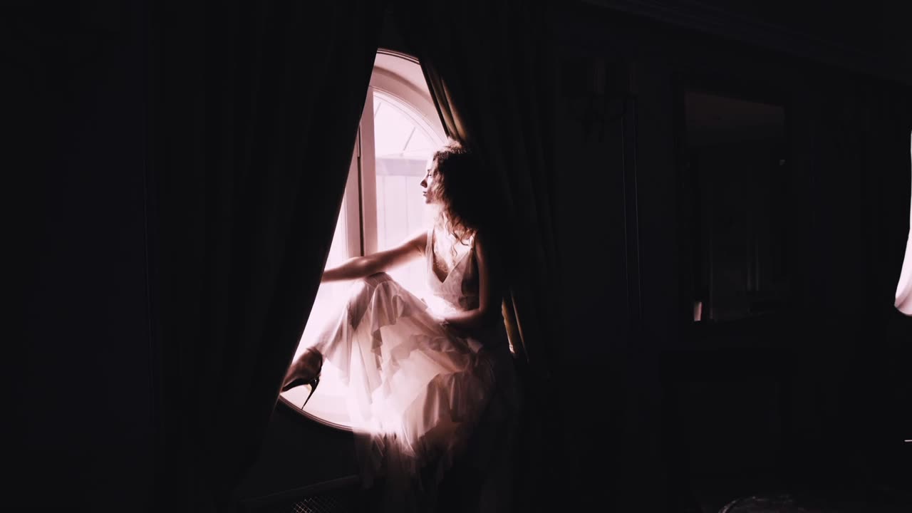 The Light That Does Not Burn