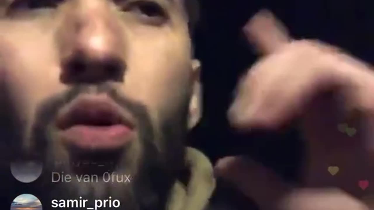 Younes ouali sloopt ofux z’n autospiegel🤣