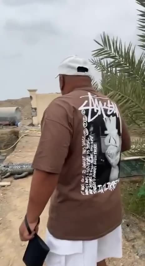 When you work with friends 😏