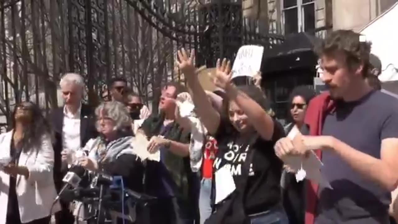 Pro-Palestine Columbia graduates rip up their diplomas to protest the Trump admin