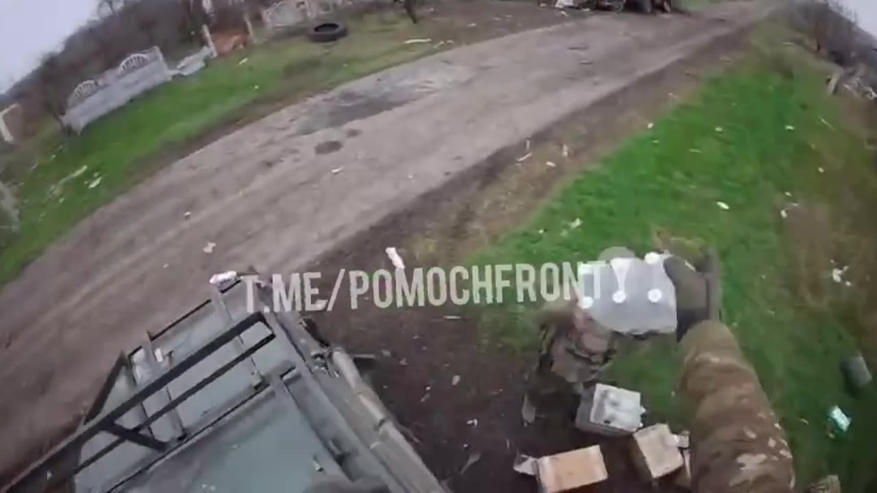 Logistical work 💪 War as it is.