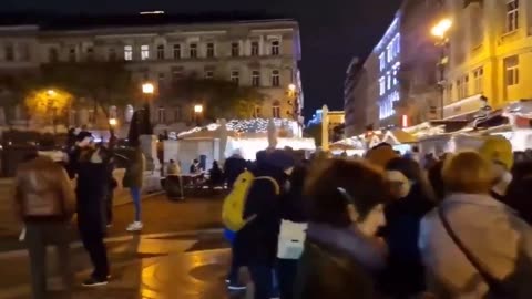 In Christmas markets in Poland the atmosphere is magical and there are no concrete blocks