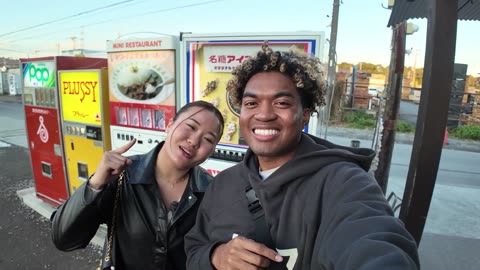 Living On VENDING MACHINES In JAPAN For 24 Hours!