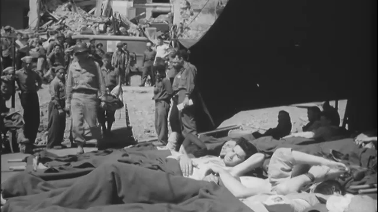 FIRST EVACUATION OF... - FIRST EVACUATION OF WOUNDED FROM ANZIO VIA AIR, ITALY ; LT G - 111-adc-1824
