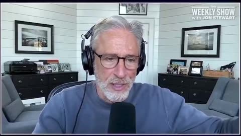 Jon Stewart Says Clintons should “abso-f‑‑‑ing-lutely” comply with Jeffrey Epstein subpoenas!