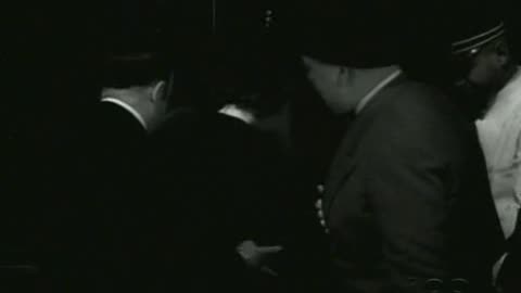 E16. A Pain in the Pullman - Curly Howard Era - 1936