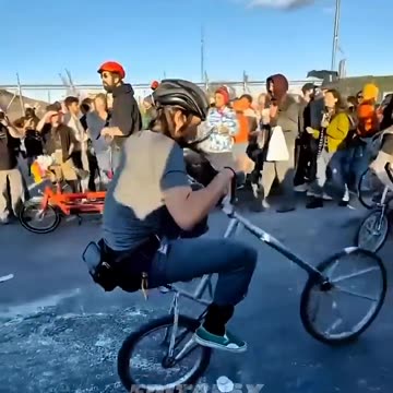 others bicycle V.S this man🗿💀