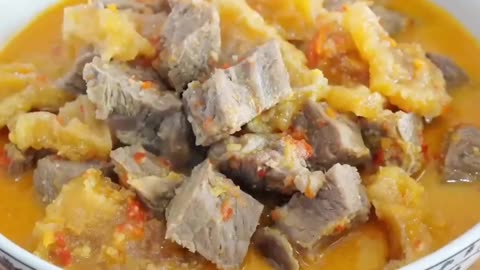 A Delicious Meat Broth Recipe for Winter