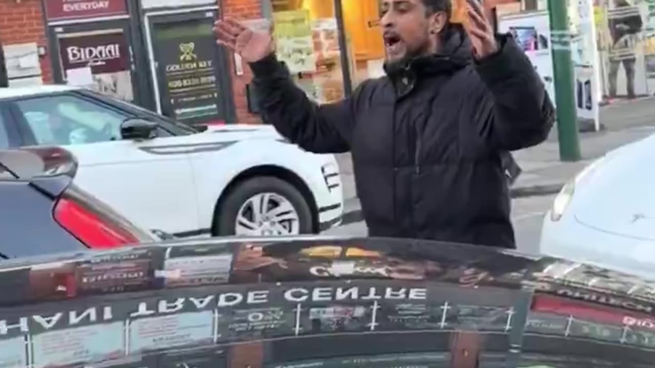 "This is not your country!" Someone in London has had enough.