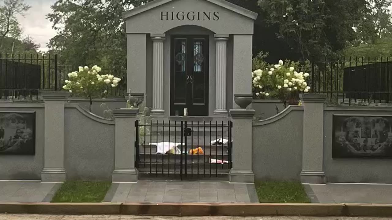 FAMOUS GRAVES - VOL. 368: JUICE WRLD