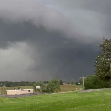 Large tornado near Morganfield, KY May 16, 2025