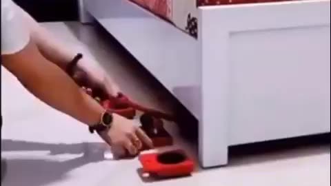 Move heavy furniture in seconds .