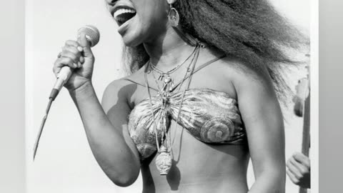 Chaka Khan _ I Am Every Woman #remastered #2025 [-9.5 RMS]