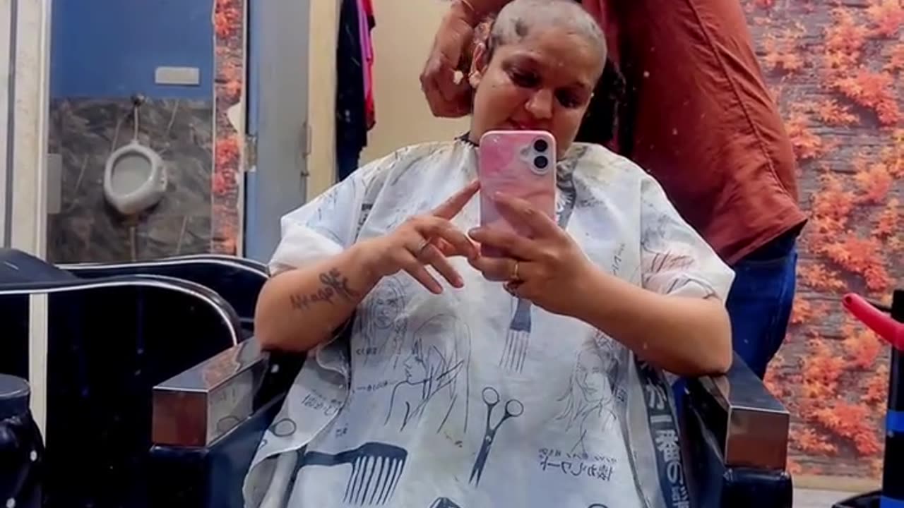 Woman headshave