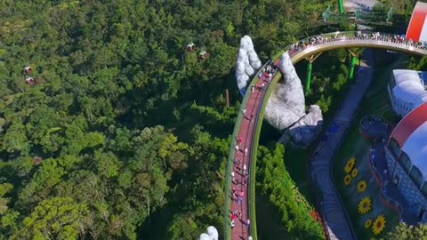 Golden Hand Bridge - top 10 iconic bridges in the world