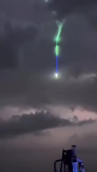 😱 Que se passe-t-il à Vancouver 👽 ?