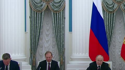 “¿Quién trabajó en el KGB, yo o él?”