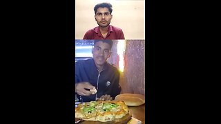 100% desi Pizza roti kha raha hai