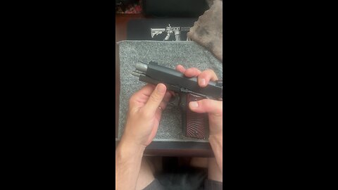 Tool-less takedown 1911 compact pistol