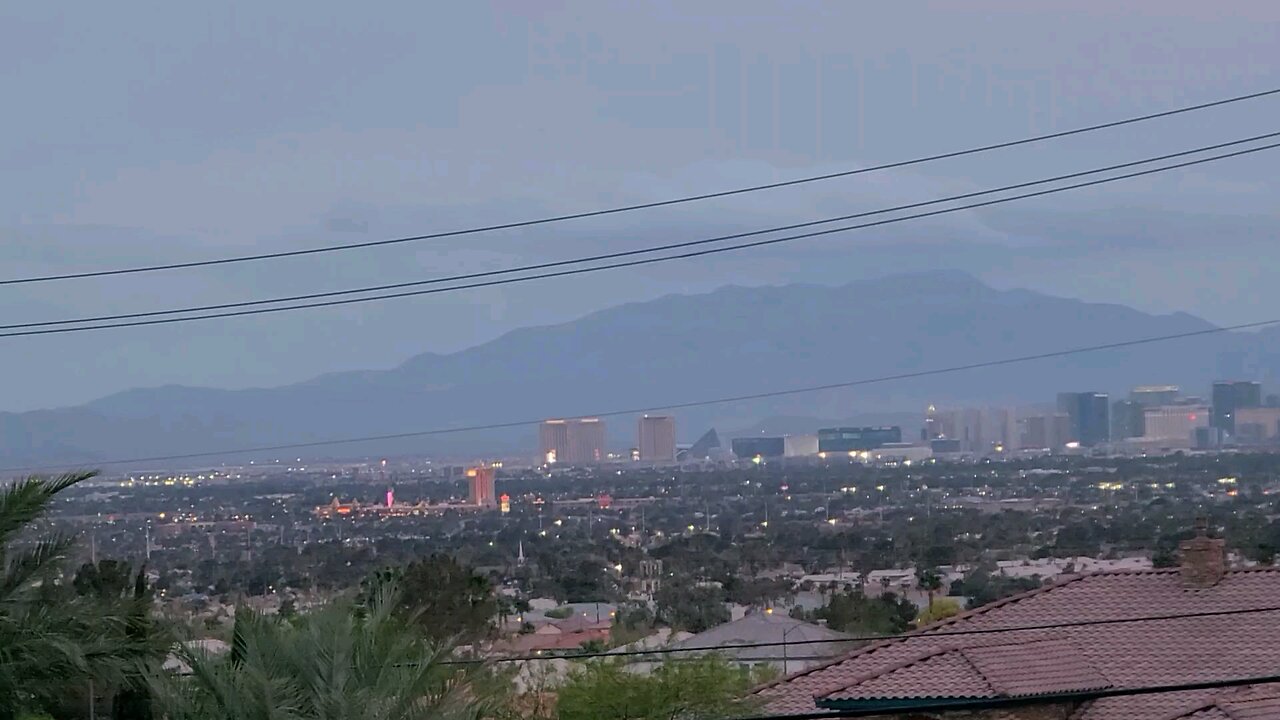 Did you see tonight's Las Vegas sunset? Check this out! 04.17.2025 #follow #lasvegas #travel #gaming