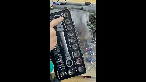 12-in-1 screwdriver مفك براغي