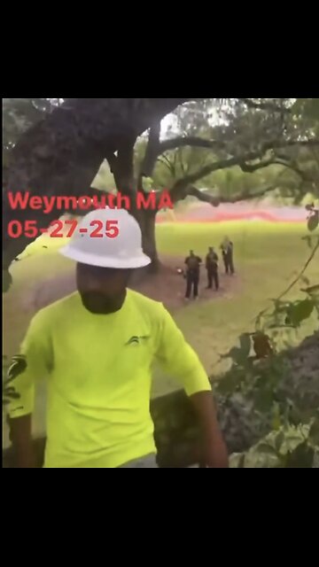 ICE-OFFICERS CAPTURES🚔👮🏻‍♀️🌲🏃🚁👲📸ILLEGAL WORKERS HIDING IN TREES👮🌳🏃‍♂️🌲👮‍♂️💫