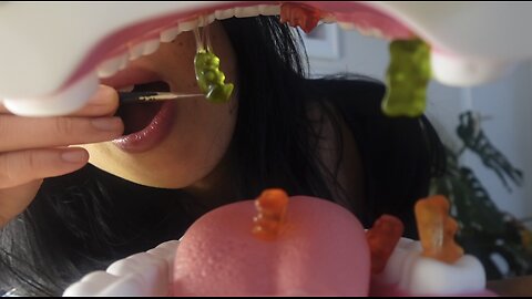 I clean little bears out of your teeth ASMR