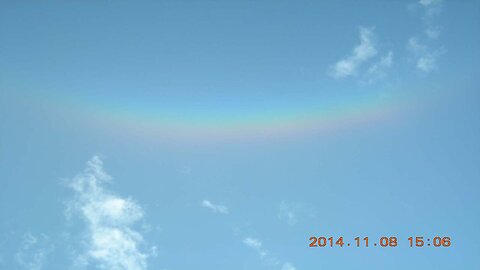 032.[DUMBs] A rainbow caresses my DUMBs