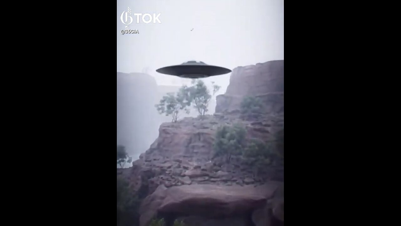 UFO SECRET BASE🌲🛸🏜️🌳📸HIDDEN INSIDE MOUNTAIN IN AUSTRALIA🇦🇺🛸🏞️🏕️💫