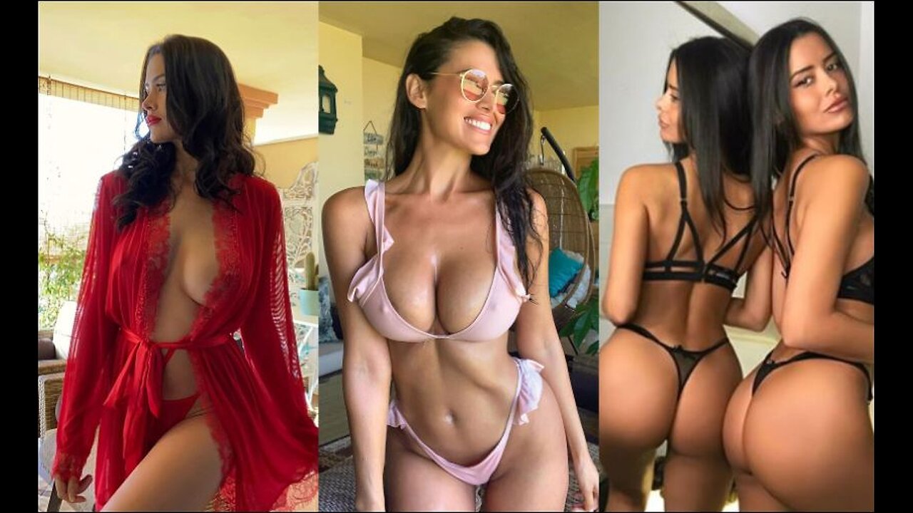 model Eva Padlock nightwear