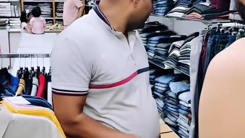 Desi.... In mall haridwar🤣🤣🤣log dekhte rhe gye😁😎