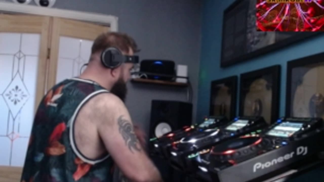 SkankOut#262 is live!