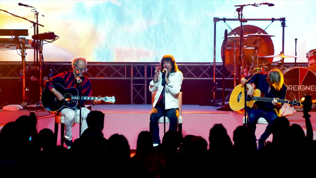 The Flame Still Burns - Foreigner (acoustic)