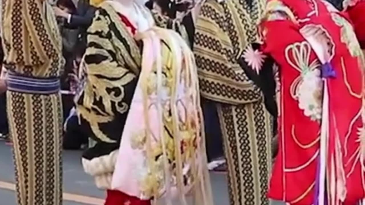 Experiencing the Elegance of an Oiran Procession in Japan! 🇯🇵👑